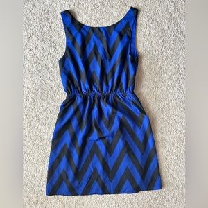 Everly Women's Black & Blue Chevron A Line Dress - SIZE SMALL